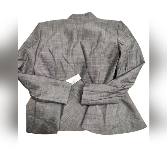 New Tommy Hilfiger Womens Collarless Button-Front suit jacket. Gray Multi 12 - Picture 8 of 13